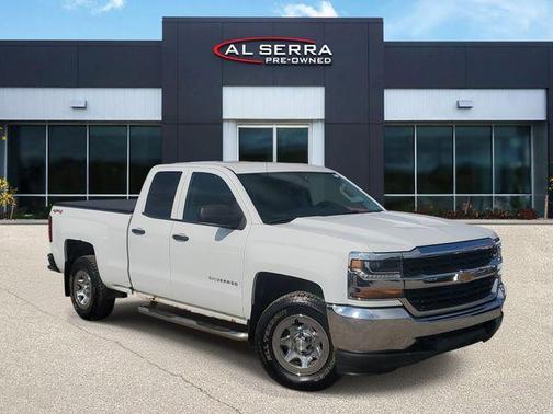 Summit White 2017 Chevrolet Silverado 1500 WT
