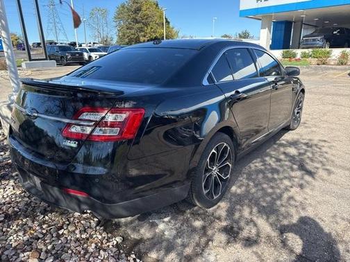 2016 Ford Taurus SHO