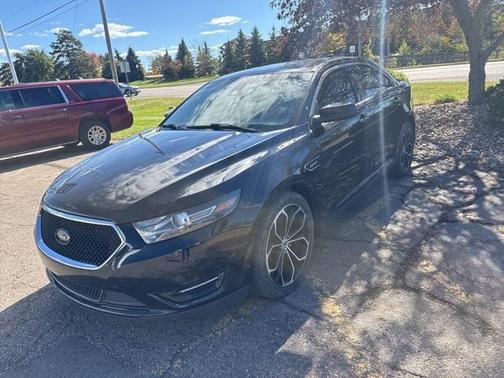 2016 Ford Taurus SHO