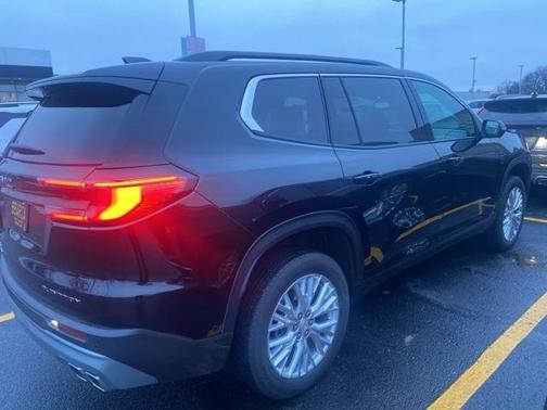 2024 GMC Acadia Elevation