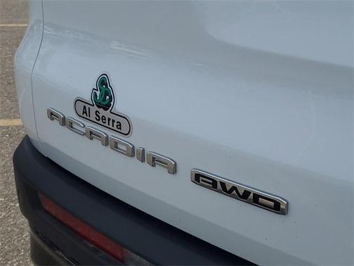 2024 GMC Acadia AT4