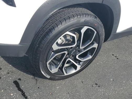 Summit White 2024 Chevrolet Trax 2RS