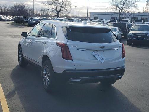 Crystal White Tri-Coat 2021 Cadillac XT5 Premium Luxury