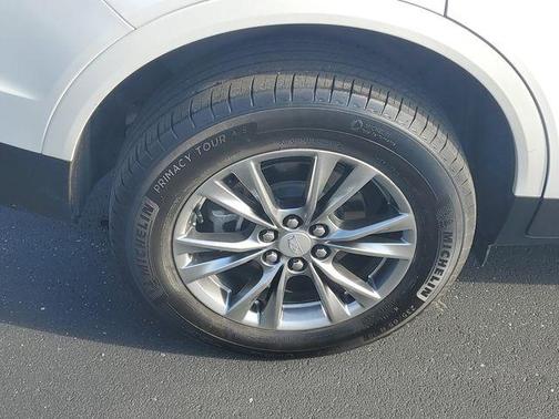 Crystal White Tri-Coat 2021 Cadillac XT5 Premium Luxury