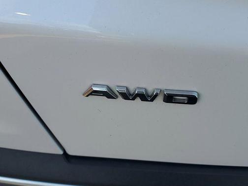 Crystal White Tri-Coat 2021 Cadillac XT5 Premium Luxury