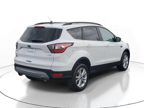White 2018 Ford Escape SEL