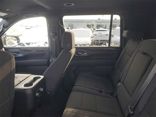 2024 GMC Yukon XL SLE