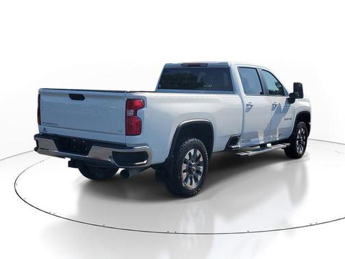 Summit White 2024 Chevrolet Silverado 3500 LT