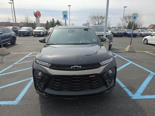 Mosaic Black Metallic 2023 Chevrolet Trailblazer RS