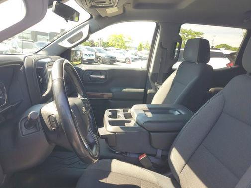 Iridescent Pearl Tricoat 2019 Chevrolet Silverado 1500 LT
