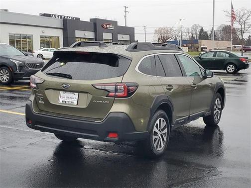 2025 Subaru Outback Premium