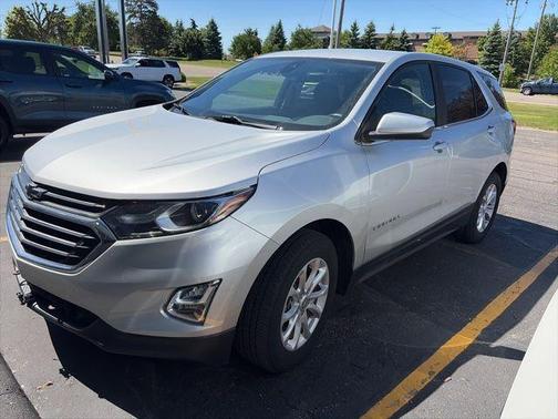 Silver Ice Metallic 2021 Chevrolet Equinox 1LT