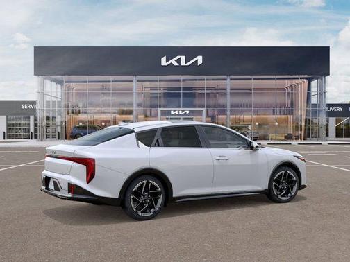 Snow White Pearl 2025 Kia K4 GT-Line