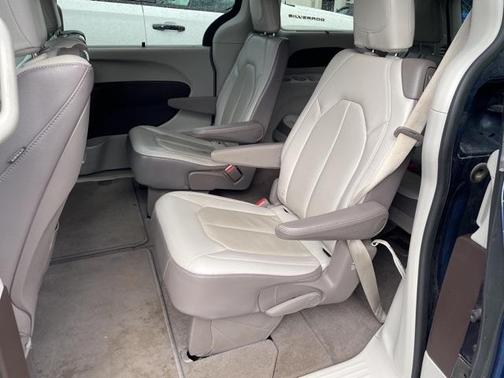 2018 Chrysler Pacifica Touring-L Plus