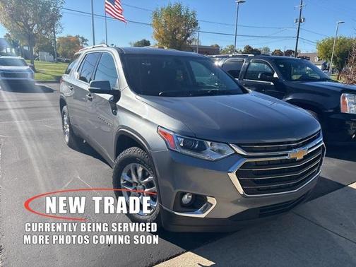 2021 Chevrolet Traverse LT Cloth