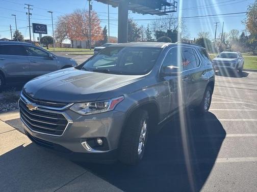 2021 Chevrolet Traverse LT Cloth