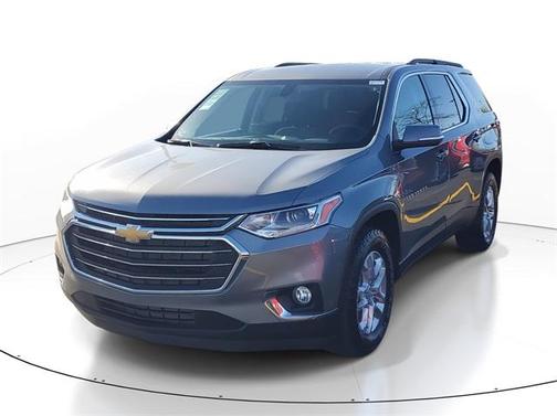 2021 Chevrolet Traverse LT Cloth