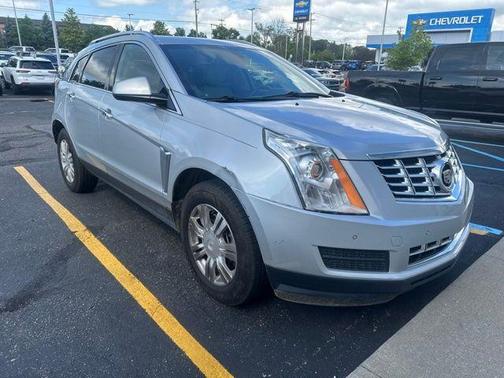 Radiant Silver Metallic 2014 Cadillac SRX Luxury Collection