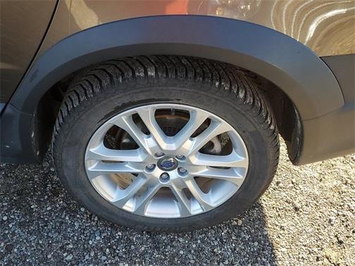 2016 Volvo XC70 T5 Premier