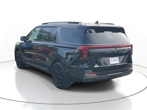 Aurora Black Pearl 2026 Kia Carnival Hybrid SX