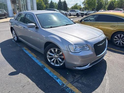 Billet Silver Metallic Clearcoat 2016 Chrysler 300 Limited