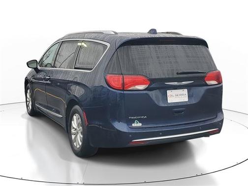 2019 Chrysler Pacifica Touring-L