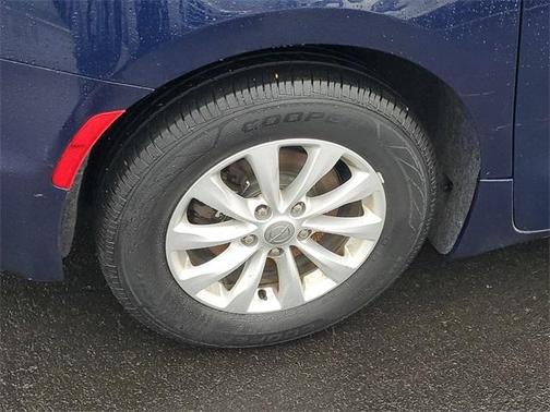 2019 Chrysler Pacifica Touring-L