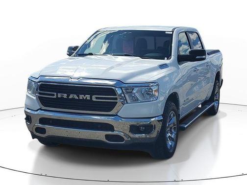 Bright White Clearcoat 2019 RAM 1500 Big Horn