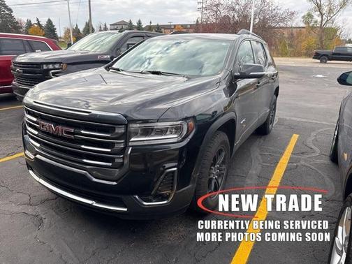 2023 GMC Acadia AT4