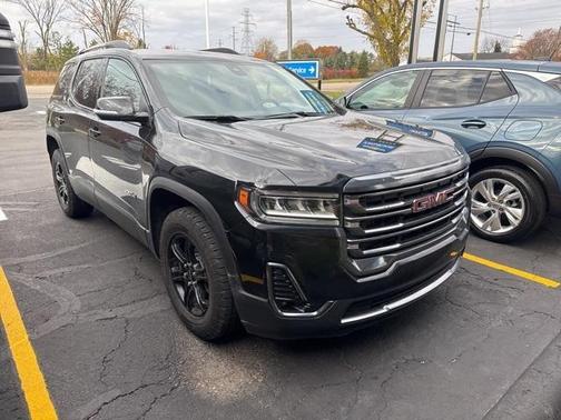 2023 GMC Acadia AT4