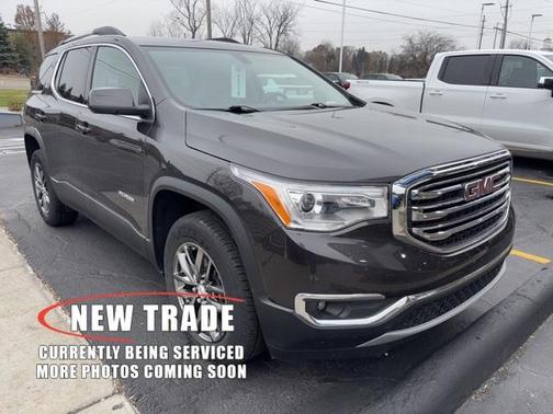 2017 GMC Acadia SLT-1