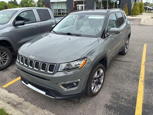 Sting Gray Clearcoat 2021 Jeep Compass Limited