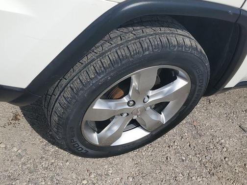 Stone White Clearcoat 2012 Jeep Grand Cherokee Limited