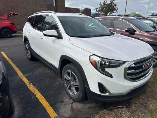 Summit White 2021 GMC Terrain SLT