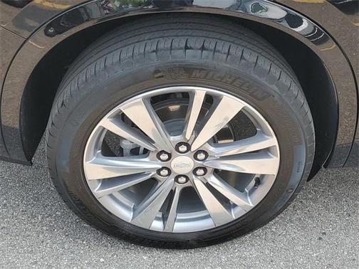 2022 Cadillac XT6 Premium Luxury AWD
