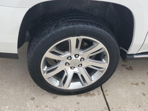 Crystal White Tri-Coat 2019 Cadillac Escalade ESV Premium Luxury