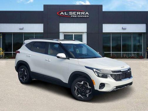 Snow White Pearl 2025 Kia Seltos EX