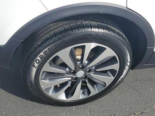 Summit White 2019 Buick Encore Essence