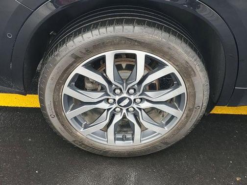 Black 2021 Cadillac XT6 Sport AWD