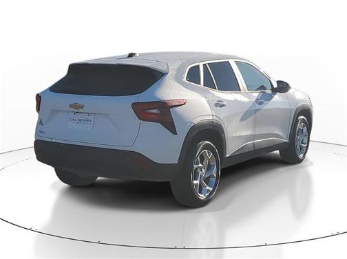 2025 Chevrolet Trax LS