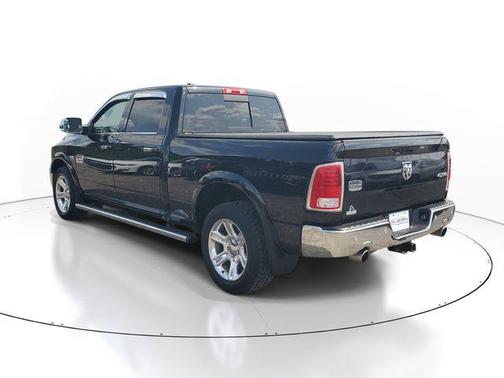 Brilliant Black Crystal Pearlcoat 2017 RAM 1500 Longhorn
