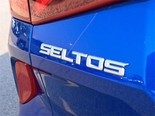 2023 Kia Seltos LX