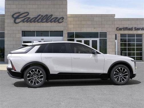 2025 Cadillac LYRIQ Sport