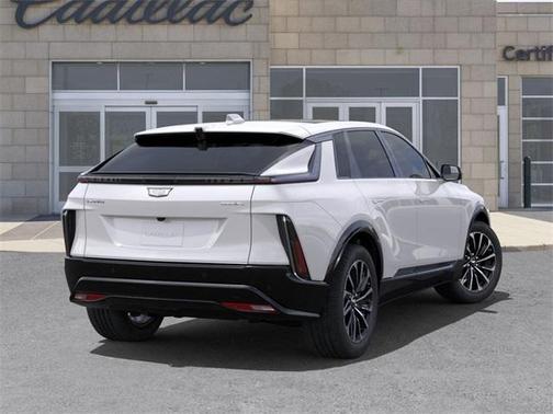 2025 Cadillac LYRIQ Sport