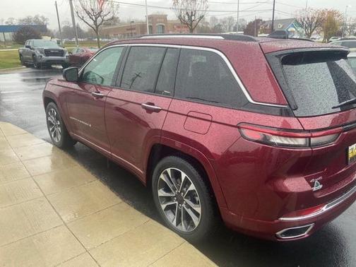 2023 Jeep Grand Cherokee Overland