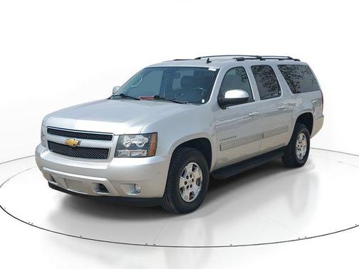 Silver Ice Metallic 2014 Chevrolet Suburban 1500 LT