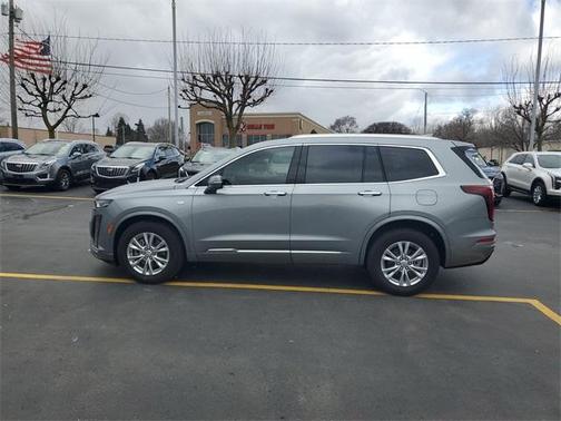 2025 Cadillac XT6 Luxury AWD