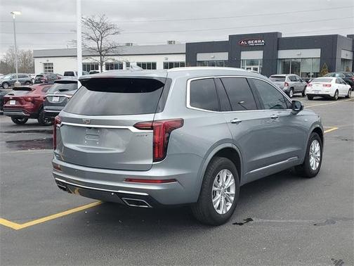 2025 Cadillac XT6 Luxury AWD