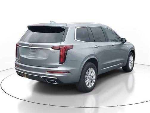Silver Metallic 2025 Cadillac XT6 Luxury AWD