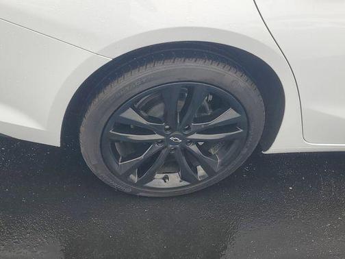 White 2024 Chevrolet Malibu LT